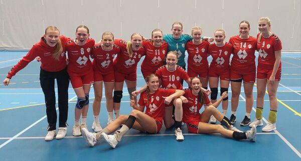 Storsiger til handballjentene