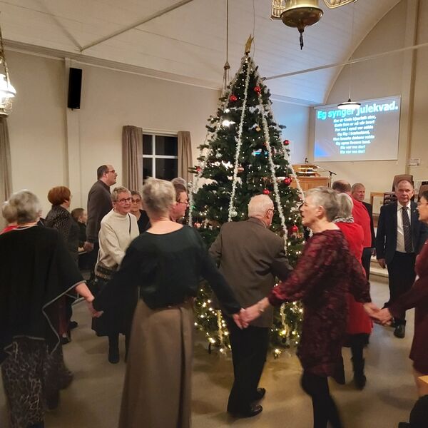 Triveleg julefest på Longva