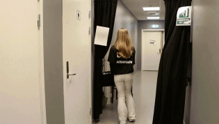 – Det er berre å hive seg med!