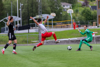 Skåra mål frå 70 meter