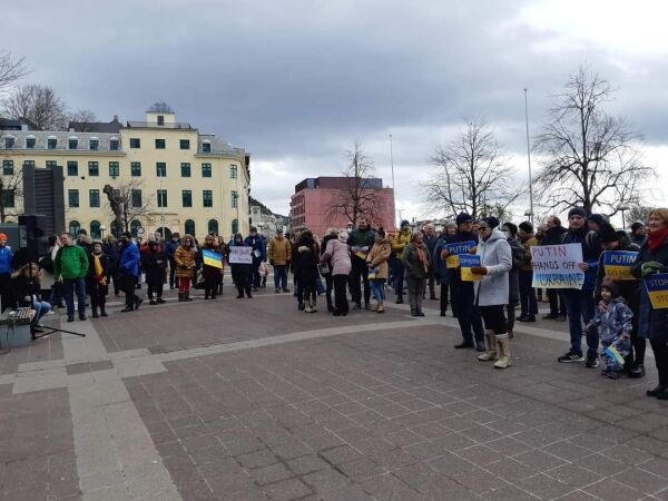 Fylkesutvalet fordømmer angrepet på Ukraina