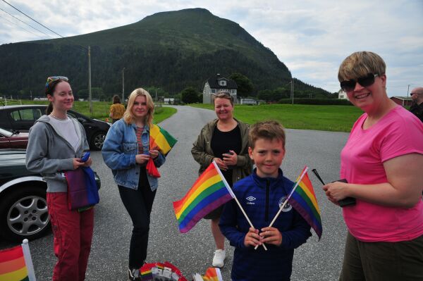 Sterk Pride-markering på Nordøyane