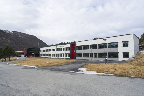 Tre linjer ved HVS berga frå nedlegging