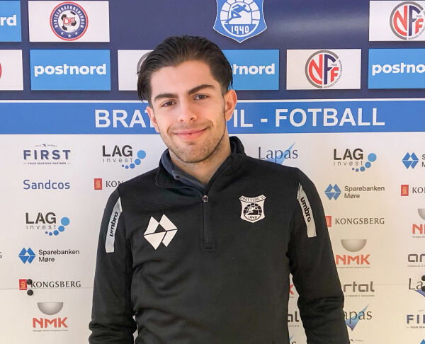 Ravn på lån og ein spelar ut