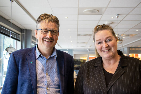 Gir pengegåve til TV-aksjonen