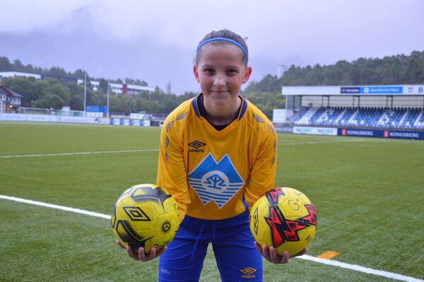 Emilia på  fylkeslaget