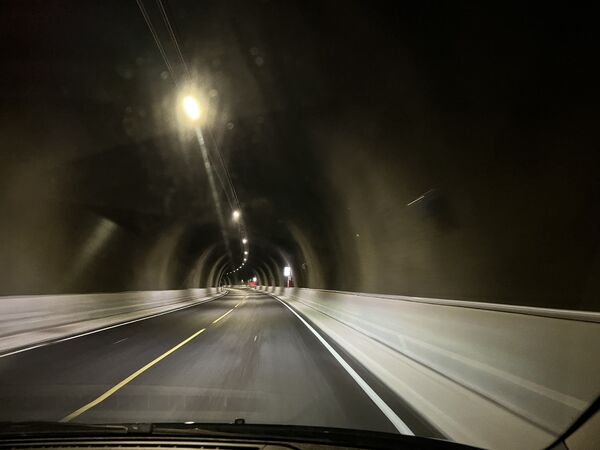 Fotgjengarar stengde tunnelar