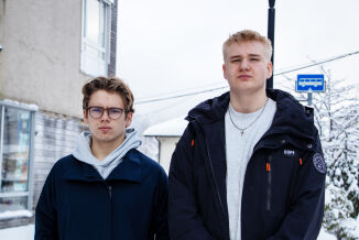 Ungdommane fortvilar over busskuttet