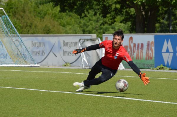 Stankovic jaktar plassen til AaFK-keeper
