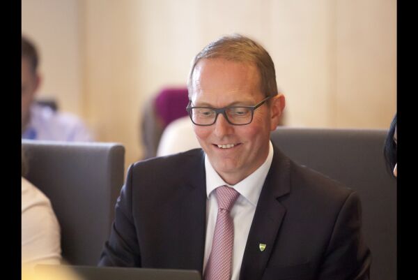 Breid politisk semje om ekstra bompengar til å betale for Nordøyvegen