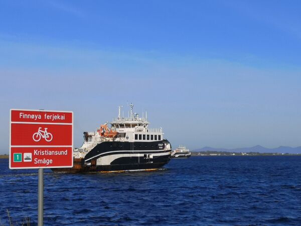Rute 1051 i gang etter teknisk feil