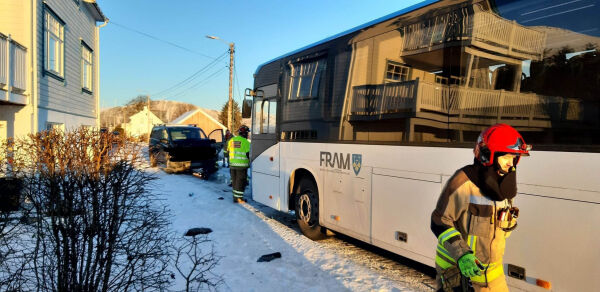 – Smalt, glatt og ingen plass å køyre ut