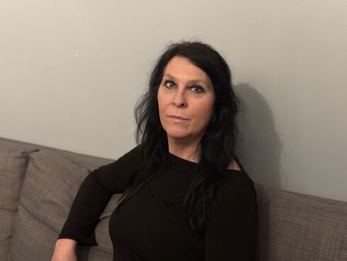Longva-poet debuterer med si første lyrikkbok