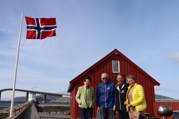 Godt besøk på Lepsøyrevet fyr