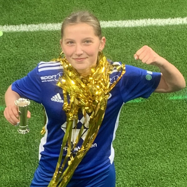 Brattvåg-jenta Emilia vart NM-vinnar med Molde