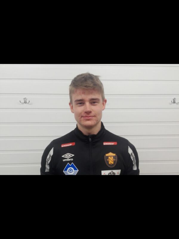Ung keeper i tung tabell-kamp