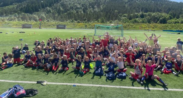 TINE Fotballskule på Ravn Stadion