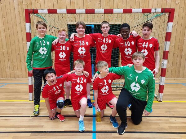 Haram G-13 med solid siger på handballparketten