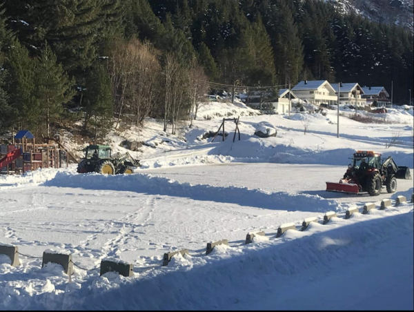 Skøytebane i sikte på Longva