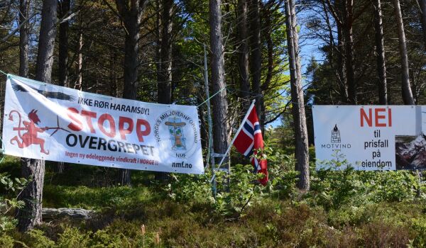 Markerer vindkraftmotstand framfor Stortinget