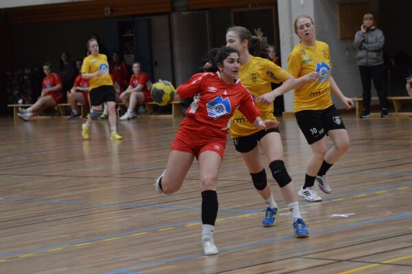 Haram handball utan seniorlag