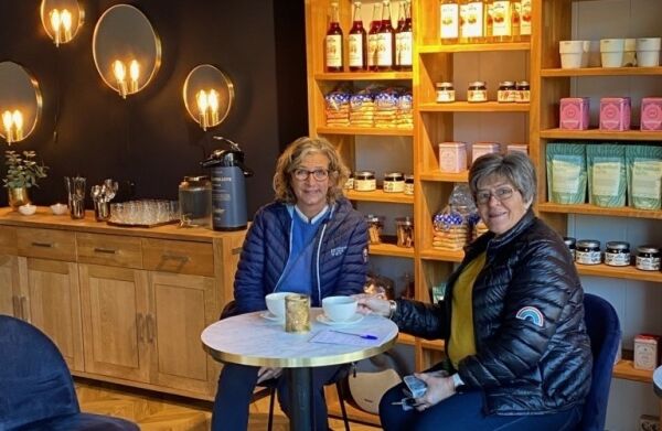 Møteplass med wienerbrød i Søvika