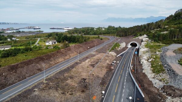 Varslar stengte tunnelar langs Nordøyvegen