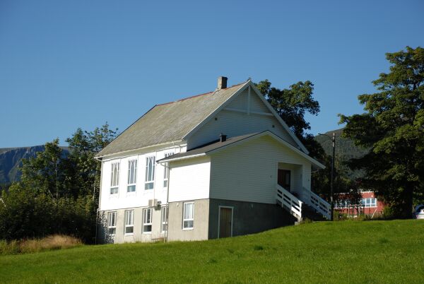 Tennfjord bedehus feirar 100 år