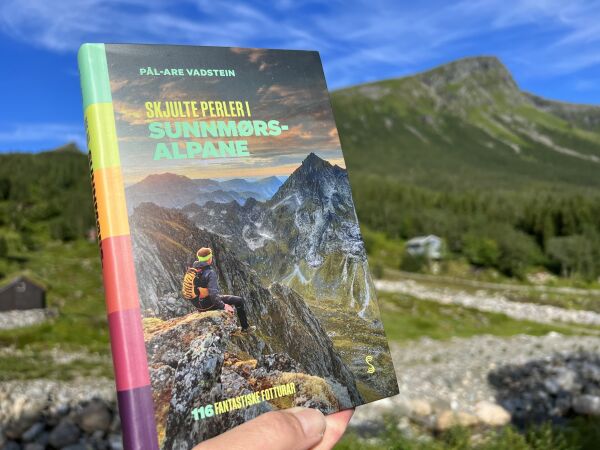 Boka med «dei andre» turane