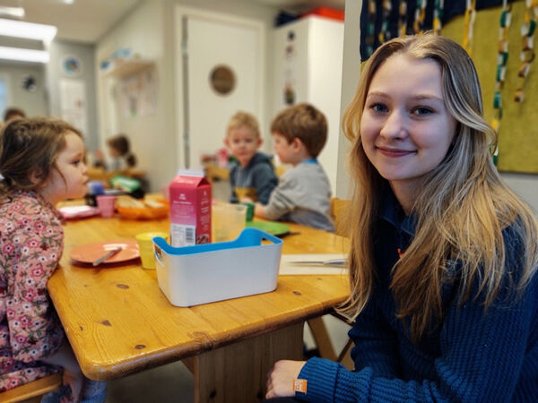 – Greitt å sleppe pulten og teorien nokre timar