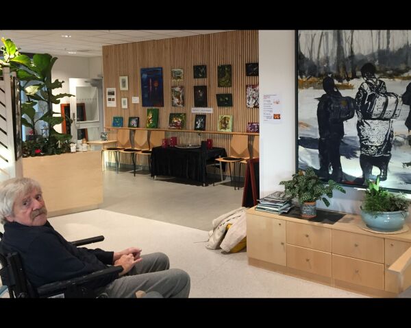 Felleskap og fargeglede på dagsenteret