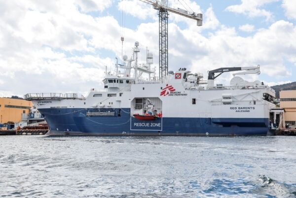 «Geo Barents» til kai i Italia med 410 båtflyktningar