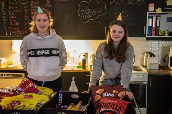 Feira eitt år på nye Kvalen
