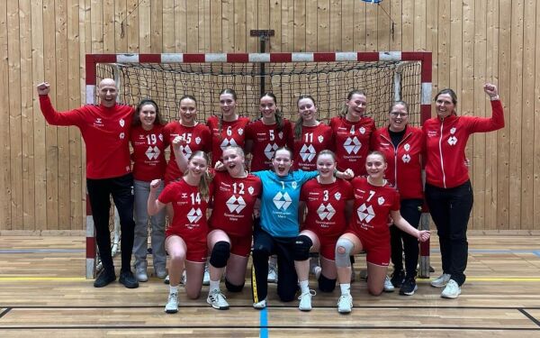 Handballjentene seriemeistrar
