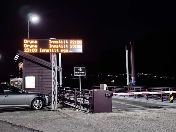 Samlar underskrifter for å få ei ny ferje