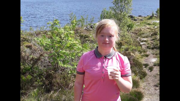 Lea fortel om det å ha Downs syndrom