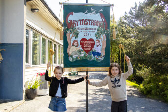 Skulen har fått ny fane i tide til nasjonaldagen