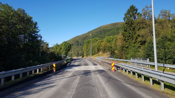 Vegarbeid på Slyngstad