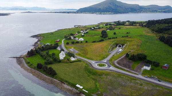 Skilting av buss- og havarilomme på Austnes