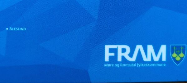 Gratis busskort til studentar som melder flytting
