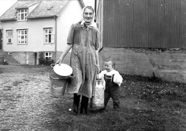 Kvardagsglimt frå gardslivet