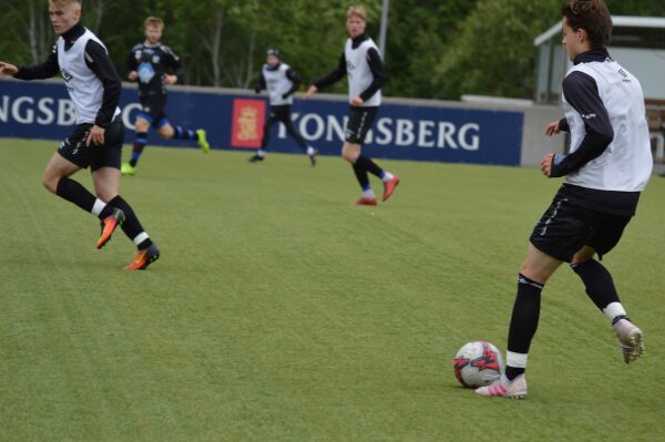 -To unggutar med eit stort potensiale