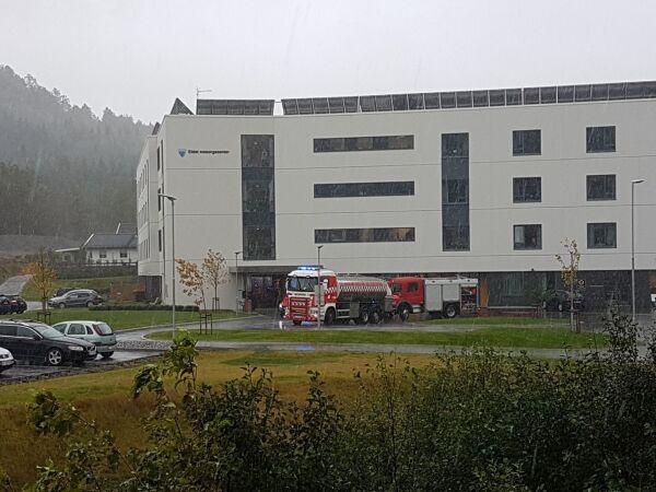 Brannvesenet rykte ut til automatisk  brannalarm på Eidet