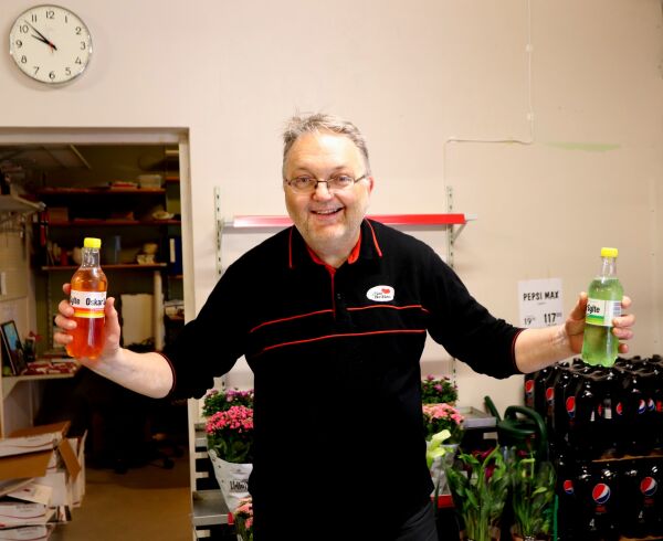 Skal levere 3000 flasker brus