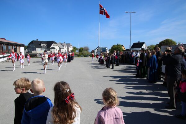 Stor oppslutning om 17. mai-arrangementa i Sandøy