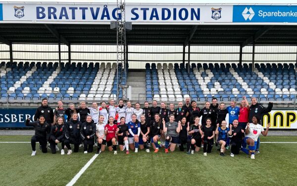 Fekk besøk av AaFK Fortuna