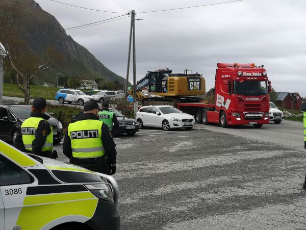 Politiet har komme til Skjelten