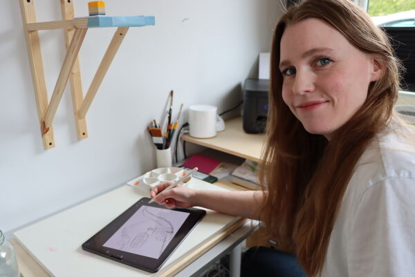 – Eg teikna frå eg kunne halde ein blyant