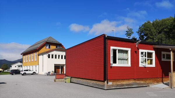 Tennfjordelevar kan bli flytta