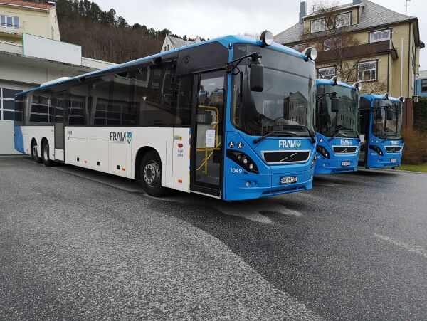 Ein meters-regelen fører til redusert kapasitet på skolebussen